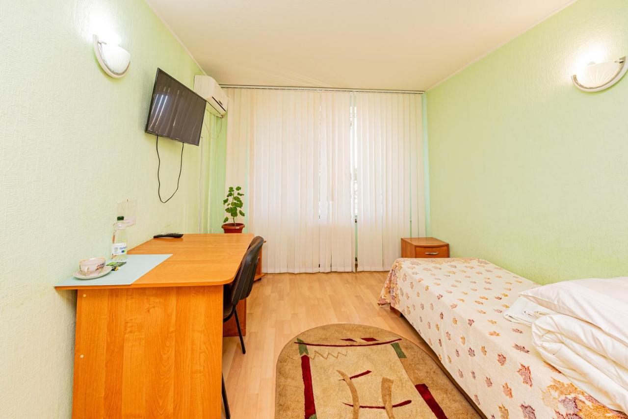 Elektromash Hotel Tiraspol Exterior photo